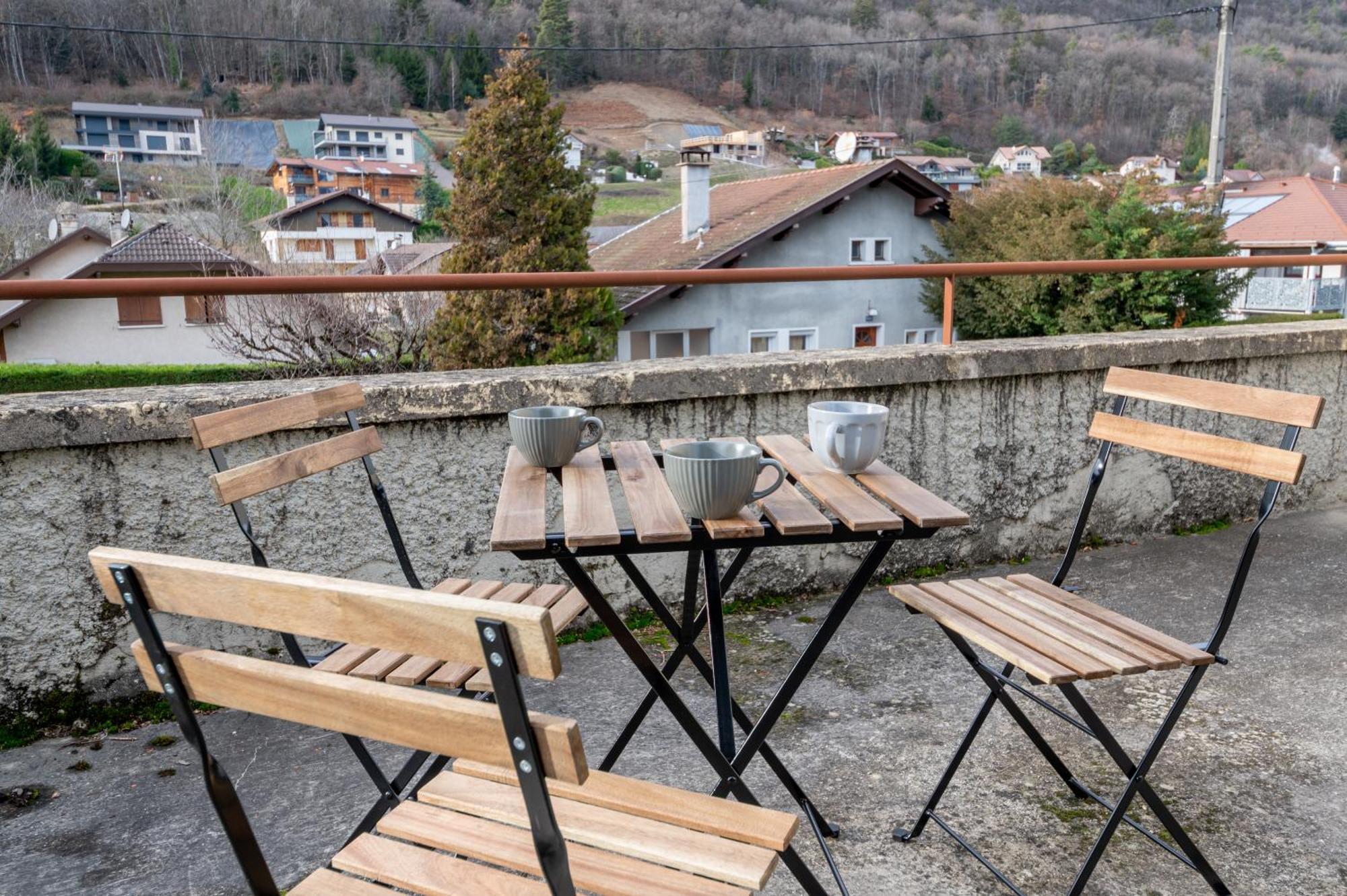 Budget Studio Proche Lac Sevrier Luaran gambar