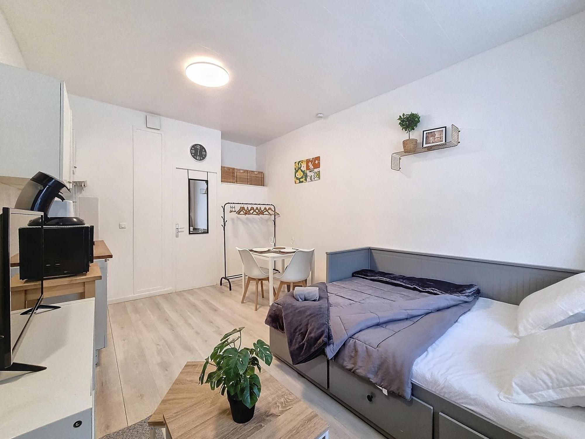 Budget Studio Proche Lac Sevrier Luaran gambar